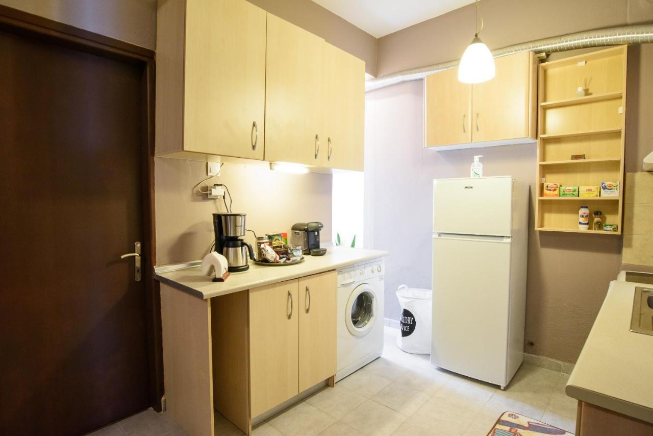 Salonika Downtown Spacious Apartment Szaloniki Kültér fotó